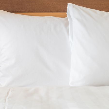 Holiday Inn Express Vancouver-Metrotown Burnaby Ngoại thất bức ảnh