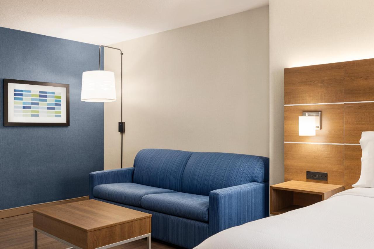 Holiday Inn Express Vancouver-Metrotown Burnaby Ngoại thất bức ảnh